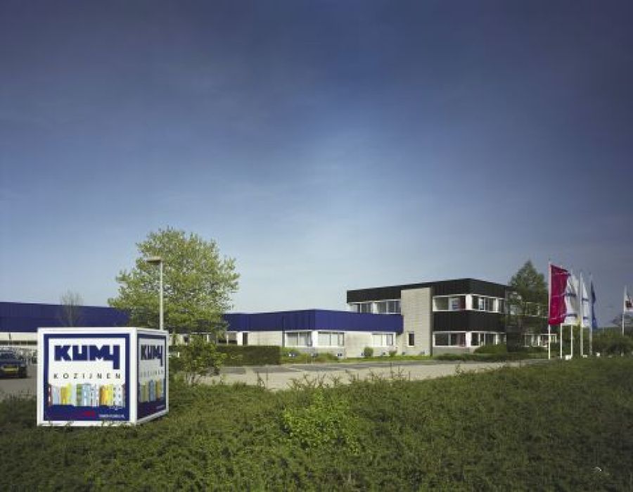 1994, Kumij verhuist van het Winschoterdiep naar een modern bedrijfspand aan de Gotenburgweg